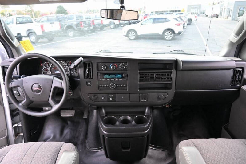 2017 GMC Savana 2500