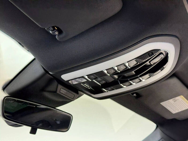 2020 Porsche Macan S