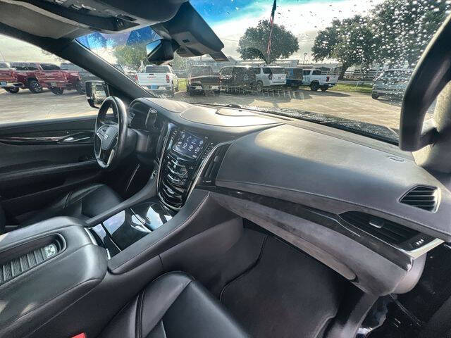 2019 Cadillac Escalade Platinum