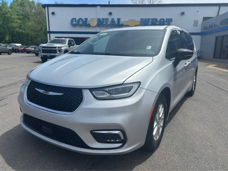 2024 Chrysler Pacifica Touring L