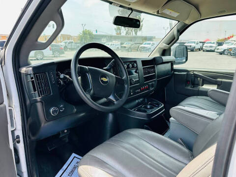 2016 Chevrolet Express 2500
