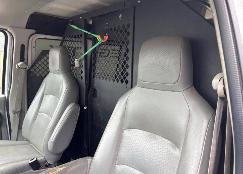2011 Ford E-Series E-150