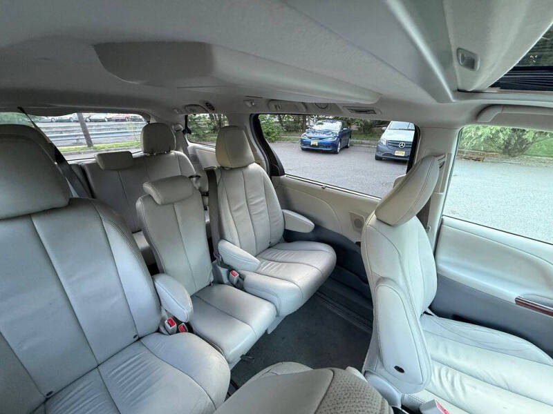 2014 Toyota Sienna