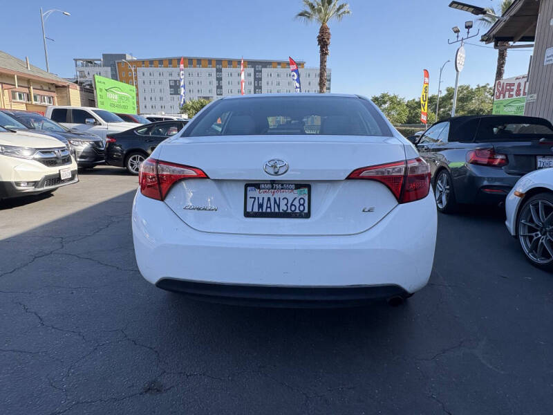 2017 Toyota Corolla LE