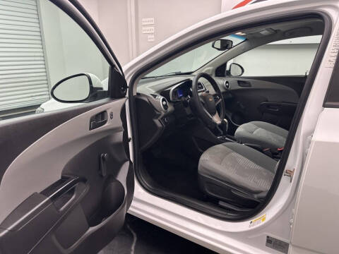 2019 Chevrolet Sonic LT Auto Fleet