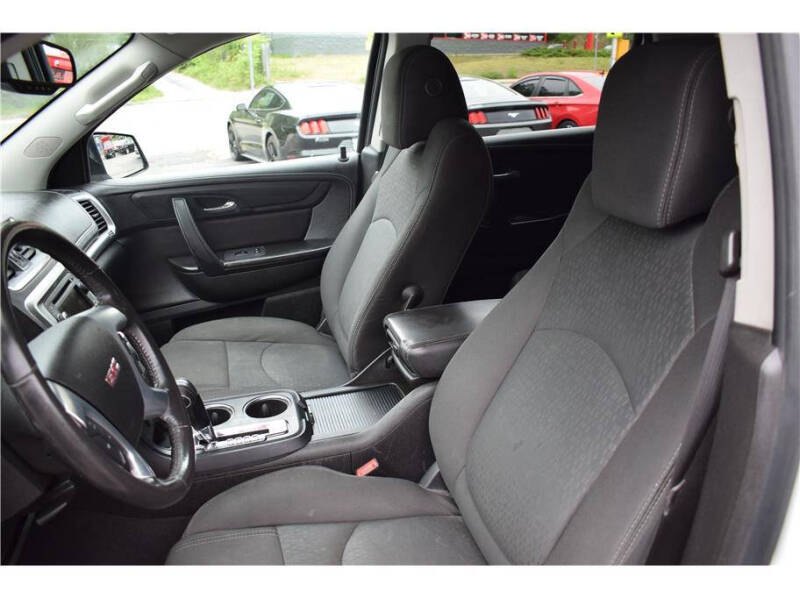 2016 GMC Acadia SLE-2