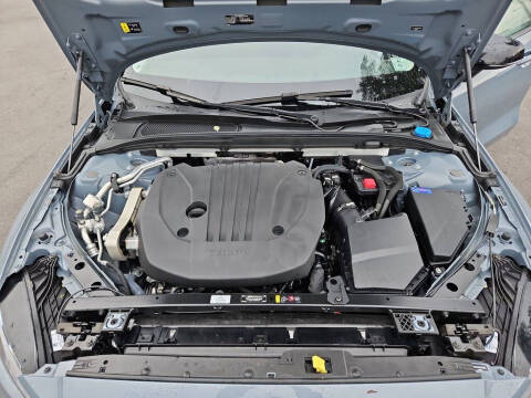 2024 Volvo S60 B5 Core Dark Theme