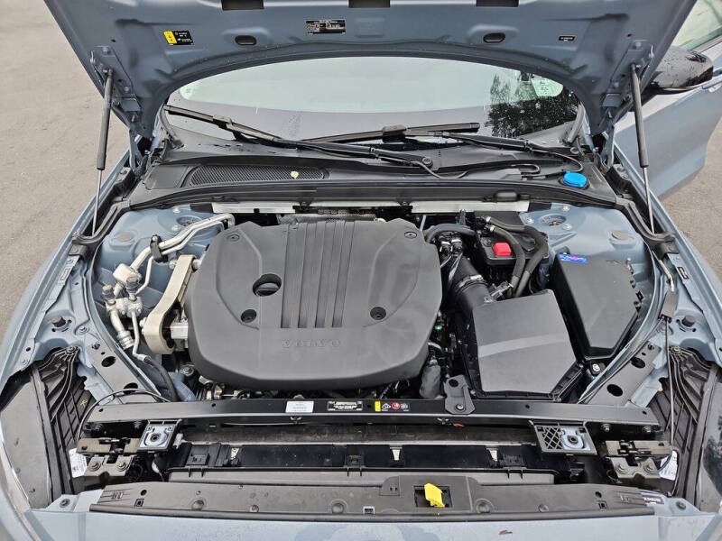 2024 Volvo S60 B5 Core Dark Theme