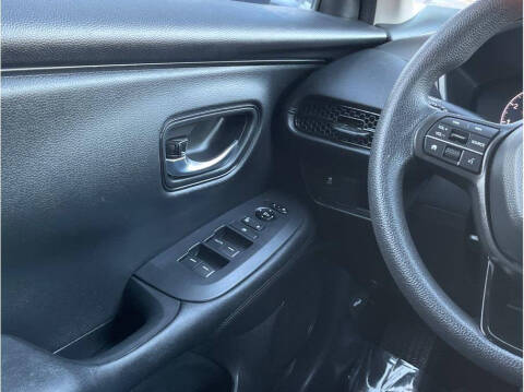 2023 Honda HR-V LX