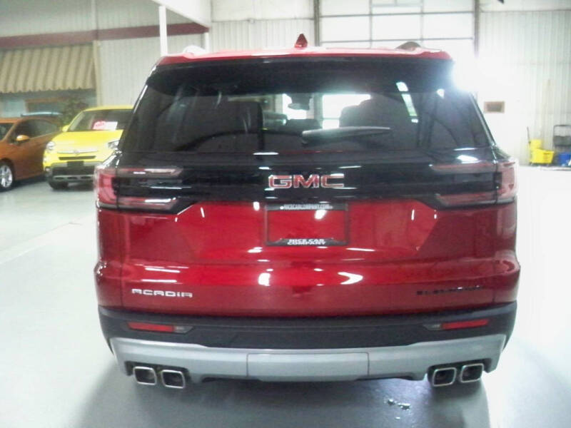 2025 GMC Acadia Elevation