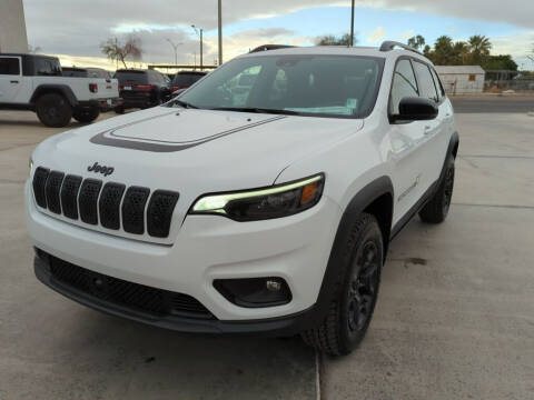 2022 Jeep Cherokee for sale at Finn Auto Group in Blythe CA
