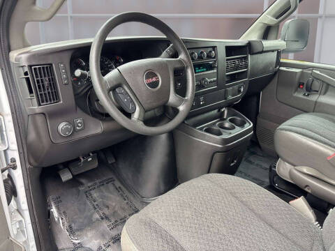 2024 GMC Savana 2500