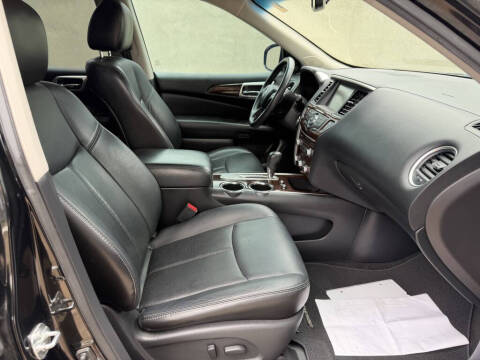 2014 Nissan Pathfinder Platinum