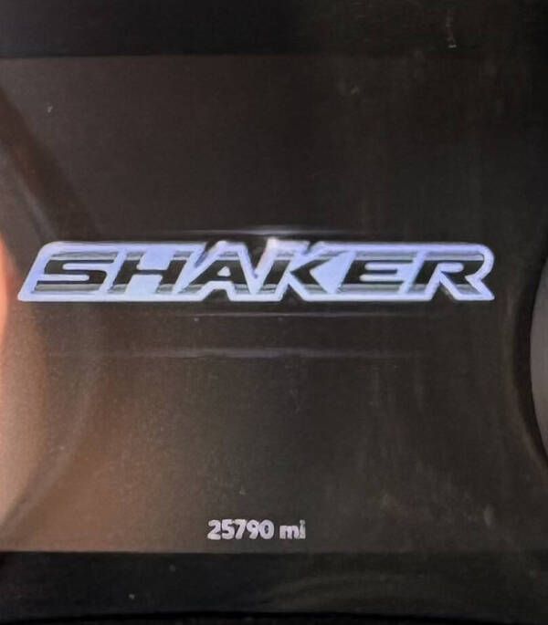 2018 Dodge Challenger 392 HEMI Scat Pack Shaker