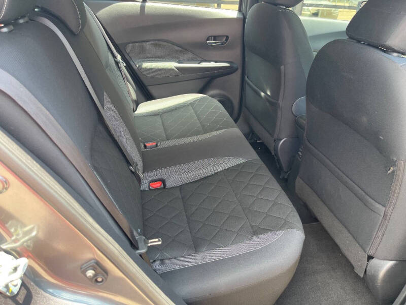 2019 Nissan Kicks S