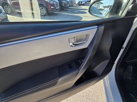 2016 Toyota Corolla LE Plus