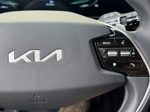 2024 Kia Niro EX