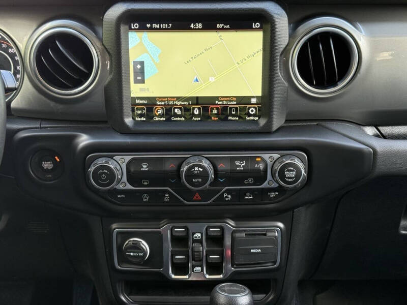 2021 Jeep Gladiator Overland