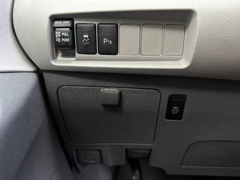 2018 Toyota Sienna Limited 7-Passenger