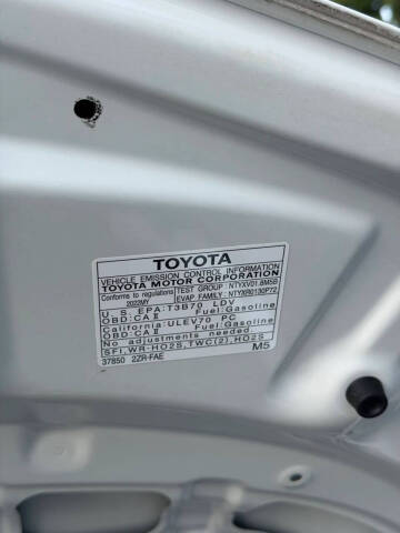 2022 Toyota Corolla LE
