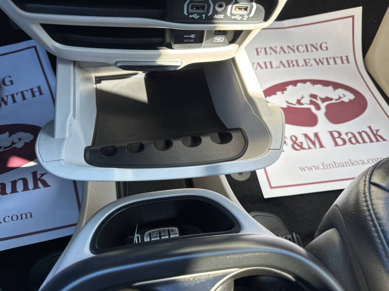 2022 Chrysler Pacifica Touring L - Photo 23