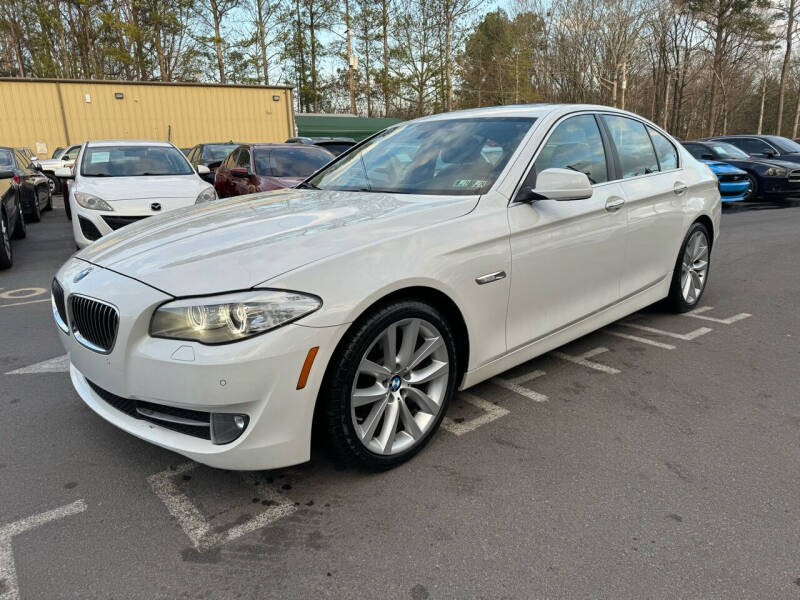 2013 BMW 5 Series for sale at GEORGIA AUTO DEALER LLC in Buford GA