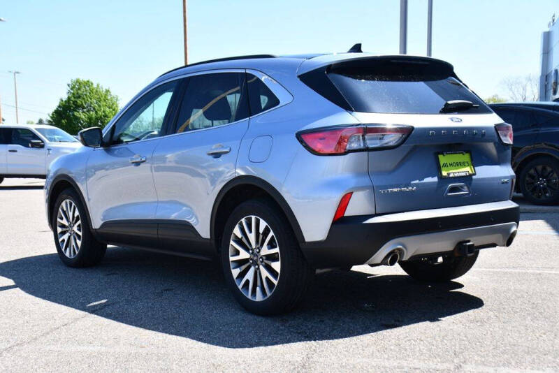 2022 Ford Escape Titanium