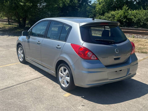 2011 Nissan Versa 1.8 S