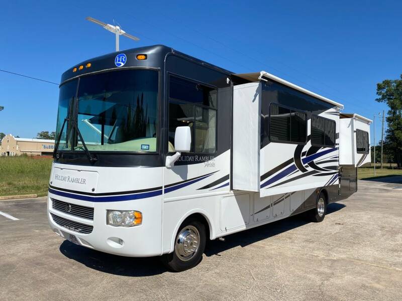 2009 Holiday Rambler Arista 33’ 20k Miles for sale at Top Choice RV in Spring TX