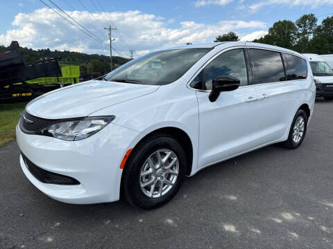 2026 Chrysler Voyager LX