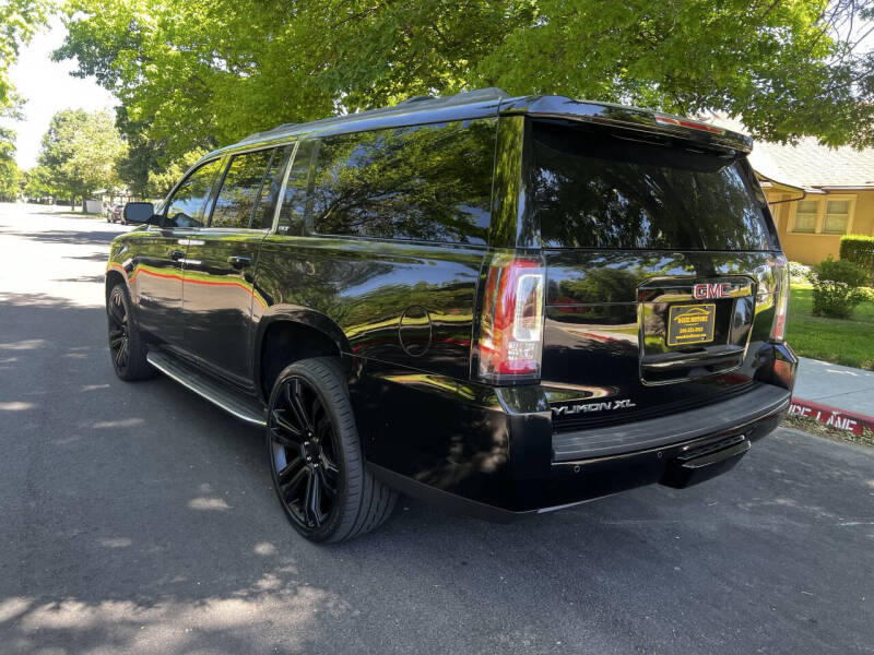 2016 GMC Yukon XL SLT
