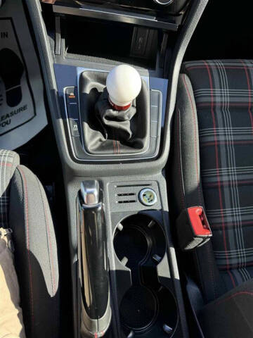 2021 Volkswagen Golf GTI