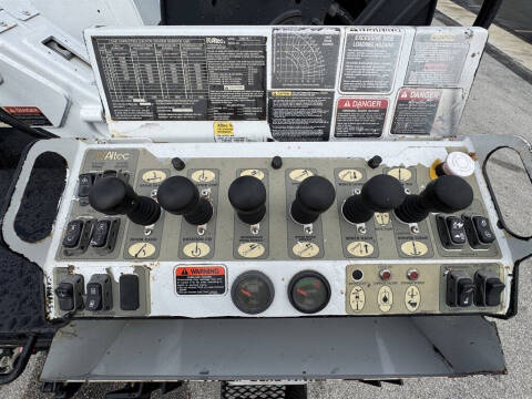 2015 Freightliner M2 106