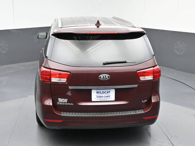 2018 Kia Sedona LX