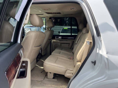 2006 Lincoln Navigator Luxury