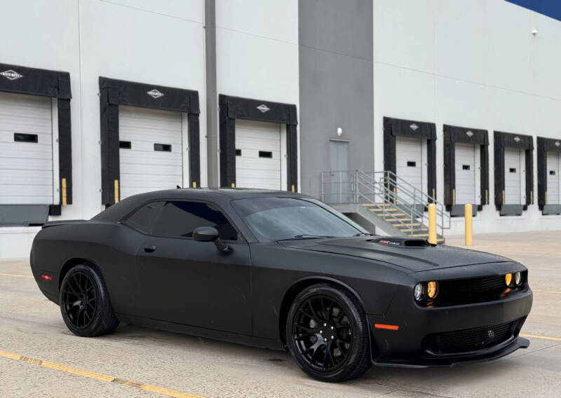 2016 Dodge Challenger 392 HEMI Scat Pack Shaker