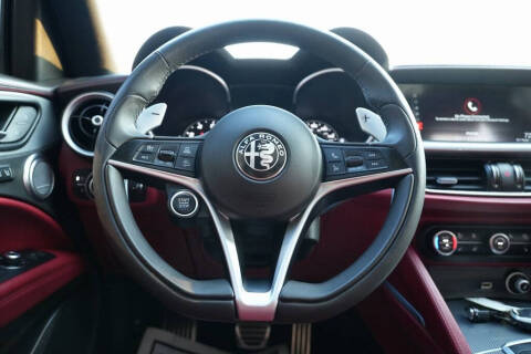 2019 Alfa Romeo Stelvio Ti Sport