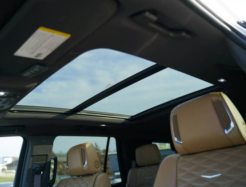 2022 Cadillac Escalade Premium Luxury