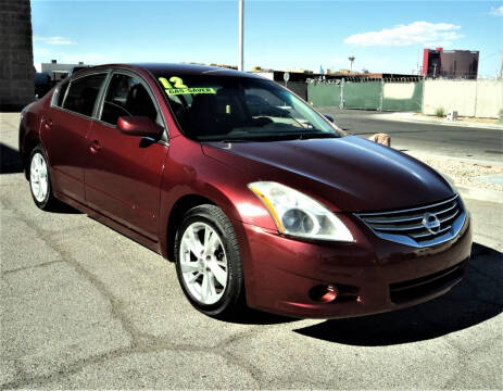 2012 Nissan Altima for sale at DESERT AUTO TRADER in Las Vegas NV