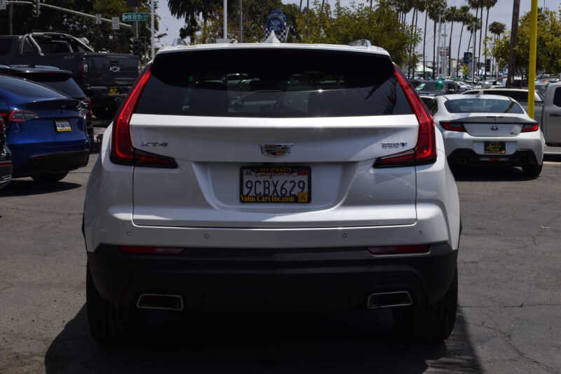 2022 Cadillac XT4 Luxury