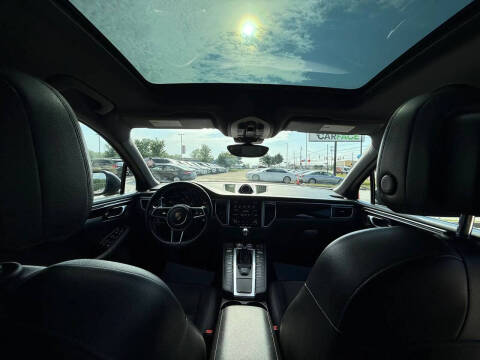 2017 Porsche Macan