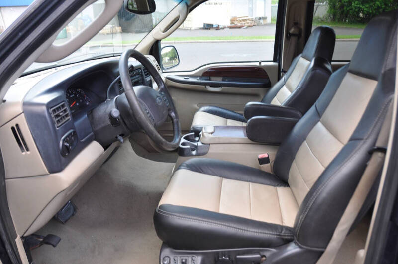 2005 Ford Excursion Eddie Bauer