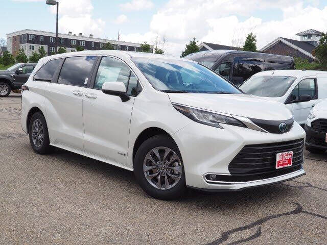 2021 Toyota Sienna XLE 7-Passenger