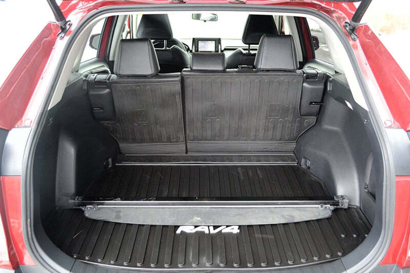 2022 Toyota RAV4 Hybrid XLE Premium