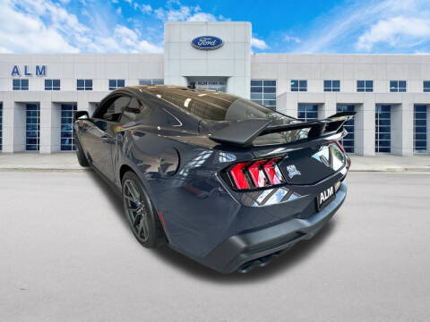 2026 Ford Mustang Dark Horse