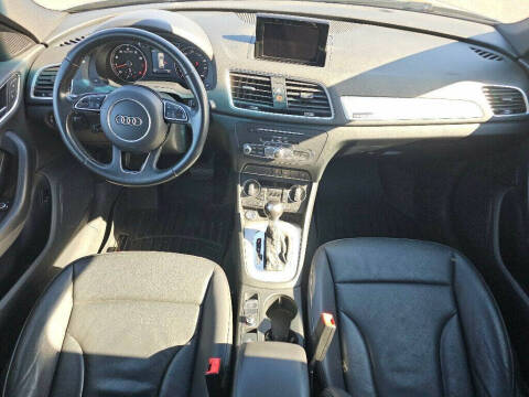 2017 Audi Q3 2.0T quattro Premium