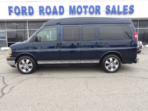 2005 Chevrolet Express for sale at Ford Road Motor Sales in Dearborn MI