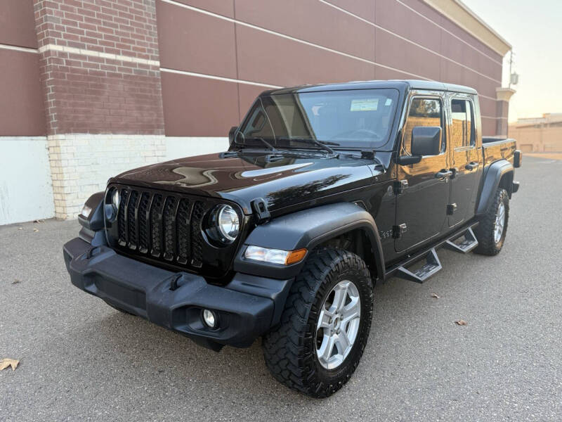 2023 Jeep Gladiator Sport's photo