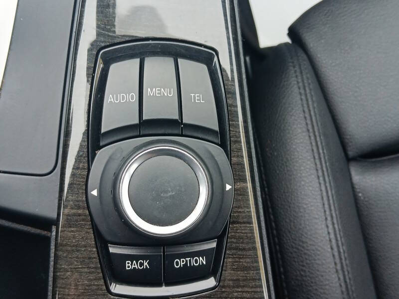 2016 BMW 3 Series 320i