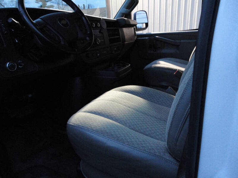 2020 Chevrolet Express 2500